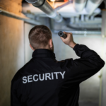 Busca Guardia de seguridad responsable para cuidar finca agrícola